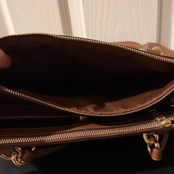 Coach Tan and Brown Signature Shoulder Bag - Never Used - Picture 4 of 7
